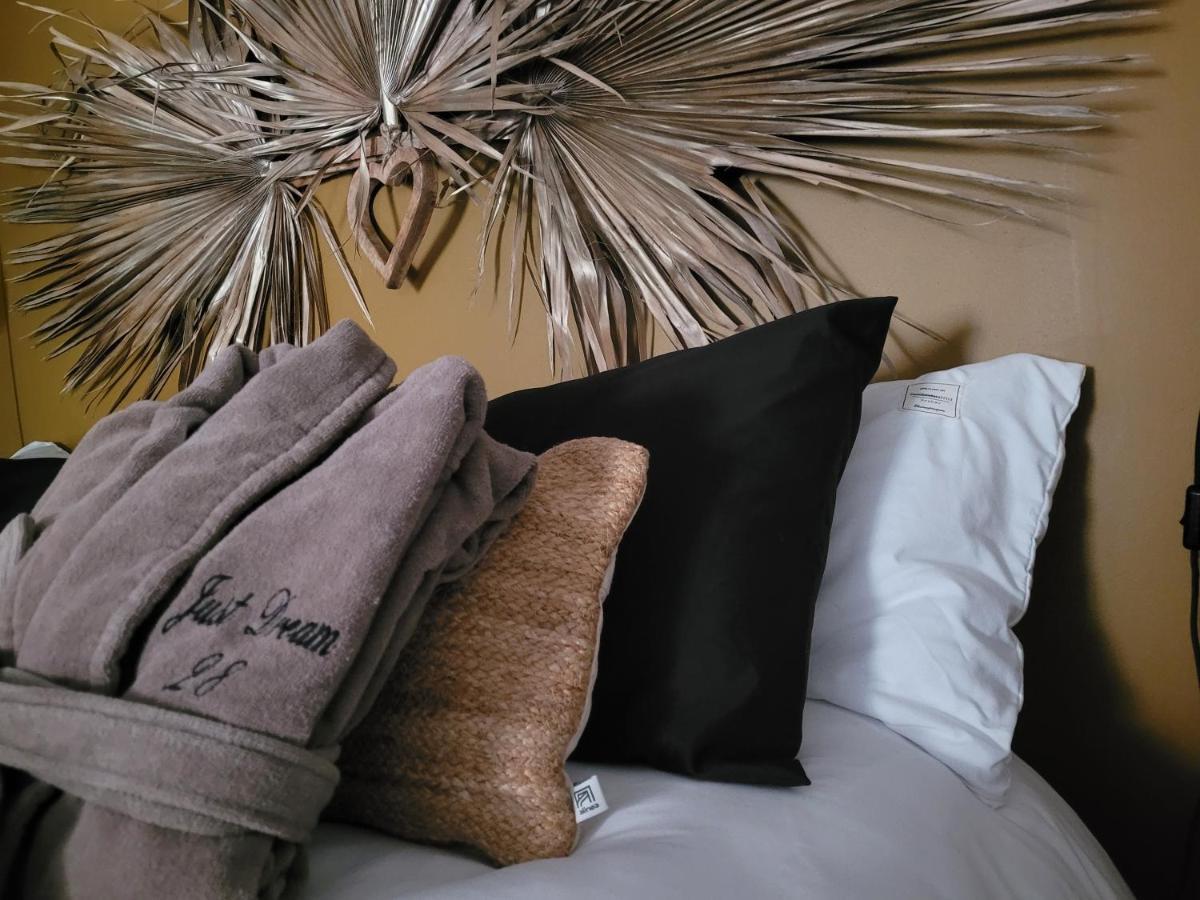 Suite & Spa Just Dream 28 Six-Fours-les-Plages Eksteriør billede